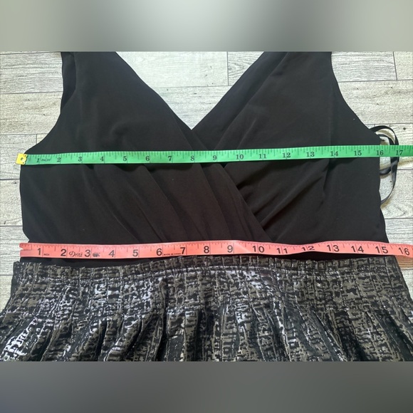 Max and Cleo black Silver Sleeveless V Neck Party Dress Sz 14 Cocktail - Picture 11 of 12